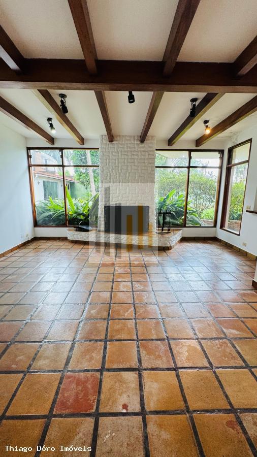 Casa à venda com 4 quartos, 840m² - Foto 37