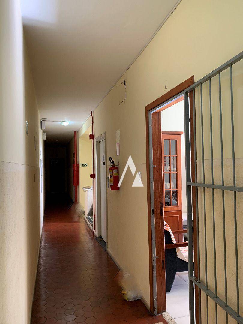 Apartamento à venda com 1 quarto, 40m² - Foto 3