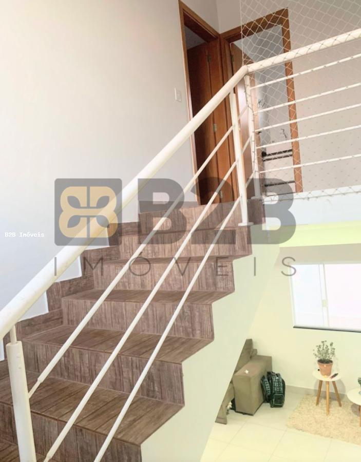 Casa à venda com 3 quartos, 127m² - Foto 5