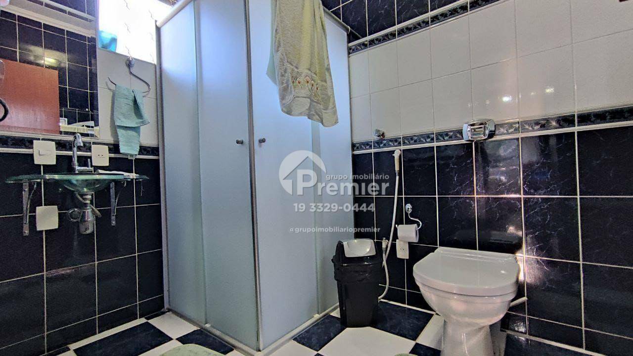 Casa à venda com 3 quartos, 214m² - Foto 26