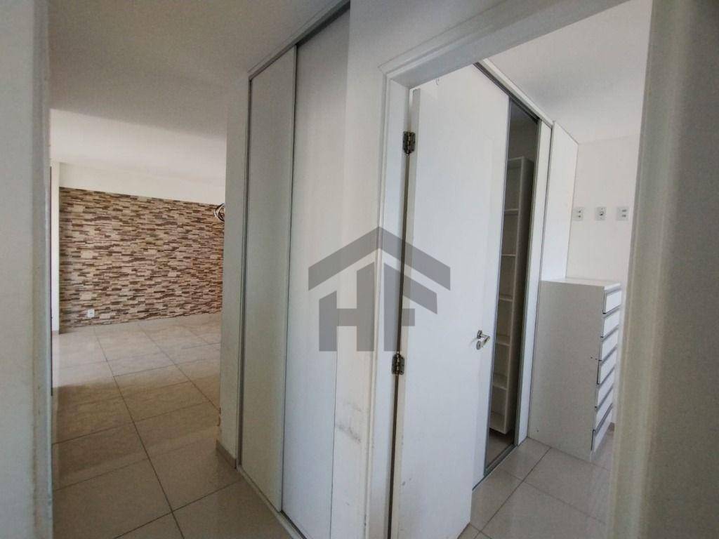 Apartamento à venda com 3 quartos, 74m² - Foto 18