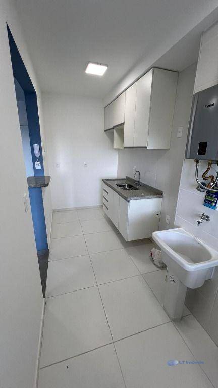 Apartamento para alugar com 2 quartos, 64m² - Foto 20