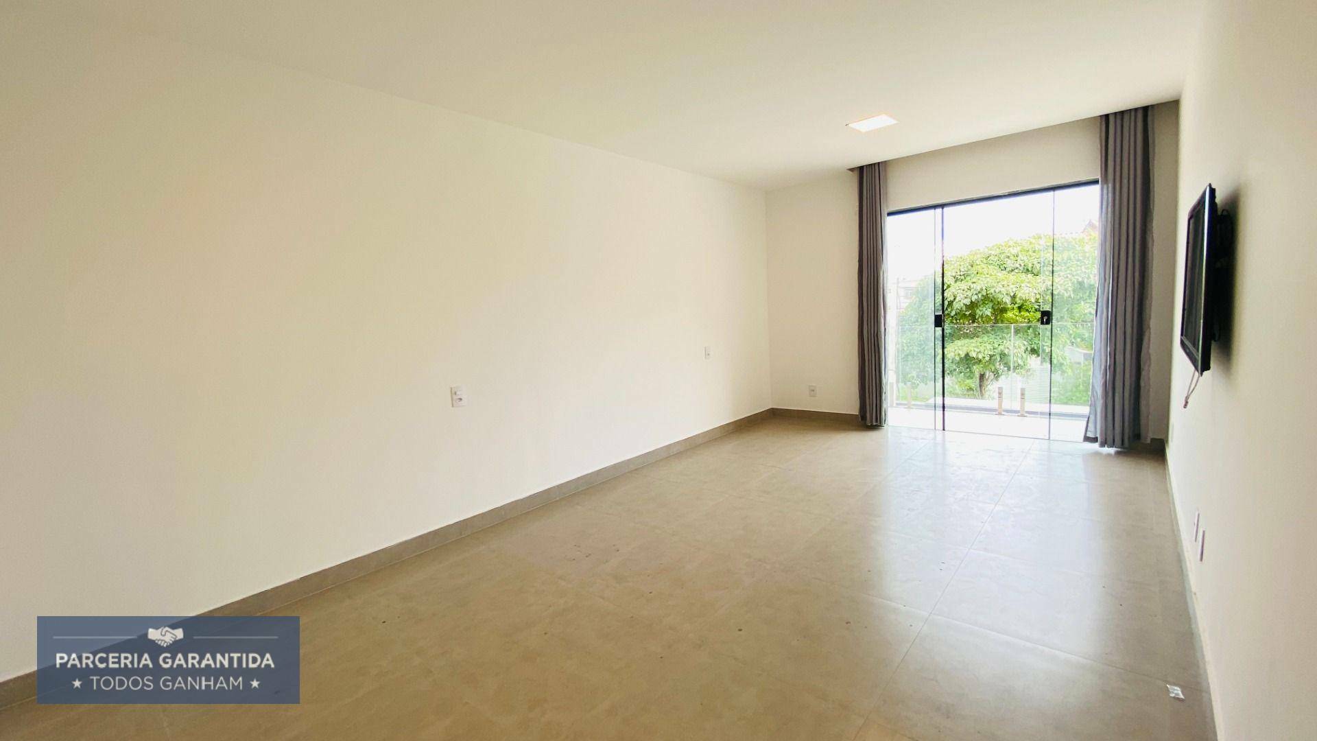 Casa à venda com 3 quartos, 230m² - Foto 8