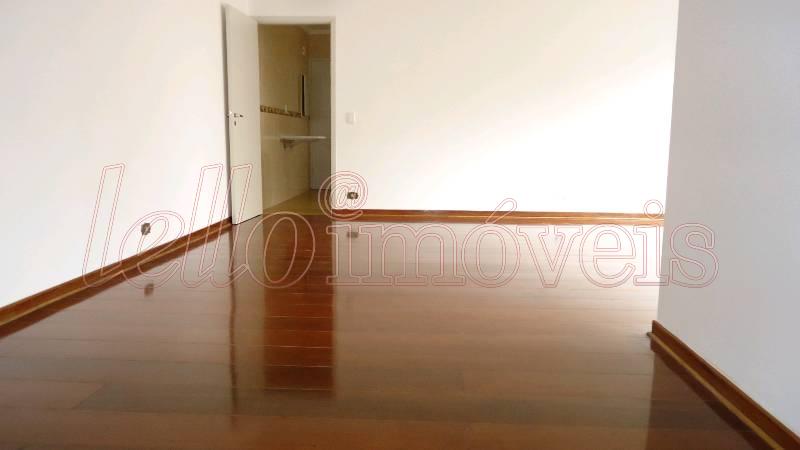 Apartamento para alugar com 3 quartos, 120m² - Foto 1