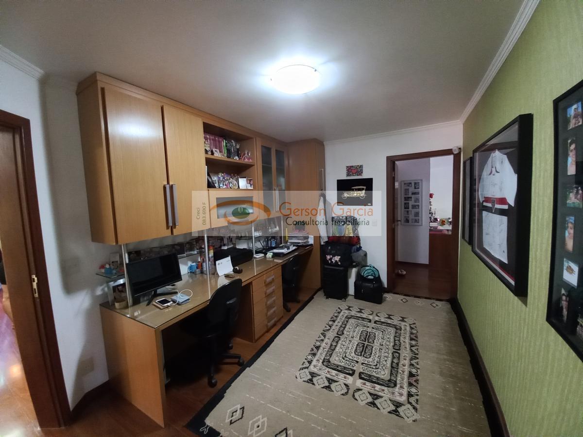 Casa à venda com 3 quartos, 370m² - Foto 26