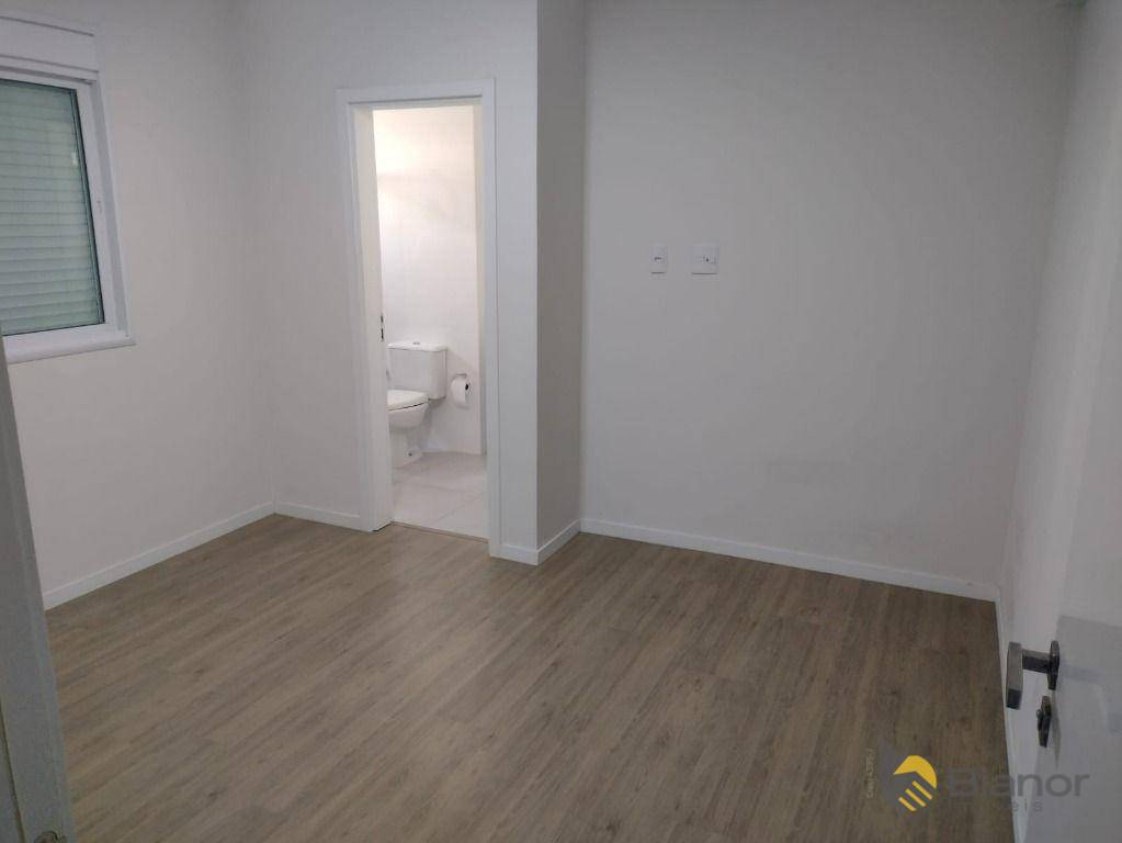 Apartamento à venda com 3 quartos, 118m² - Foto 5