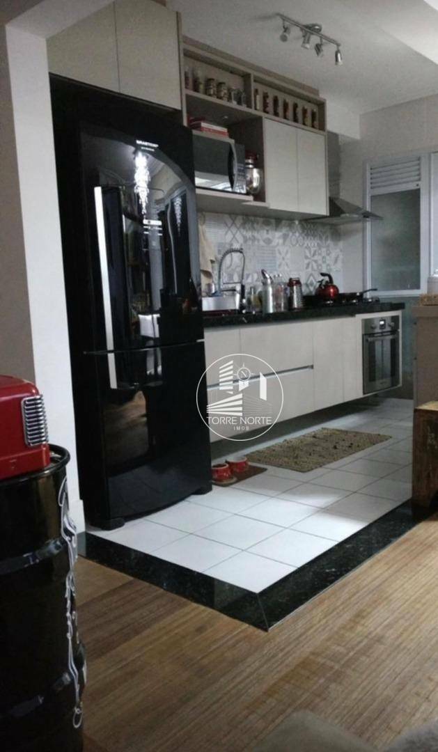 Apartamento à venda com 2 quartos, 67m² - Foto 28