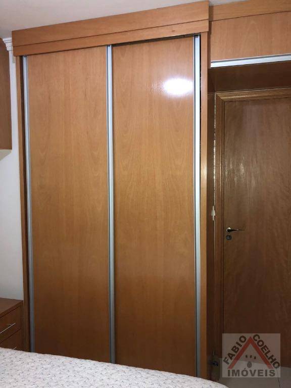 Apartamento à venda com 2 quartos, 60m² - Foto 13