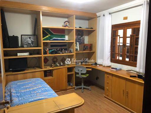 Casa à venda com 3 quartos, 380m² - Foto 21