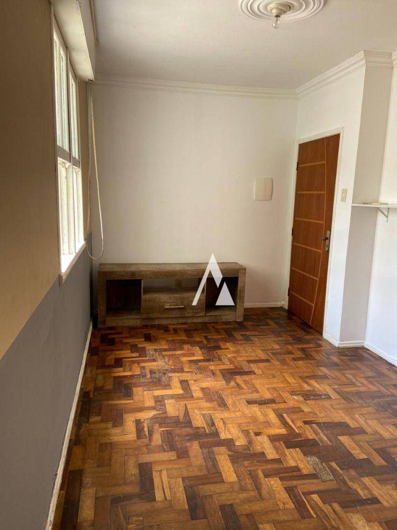 Apartamento à venda com 3 quartos, 60m² - Foto 11