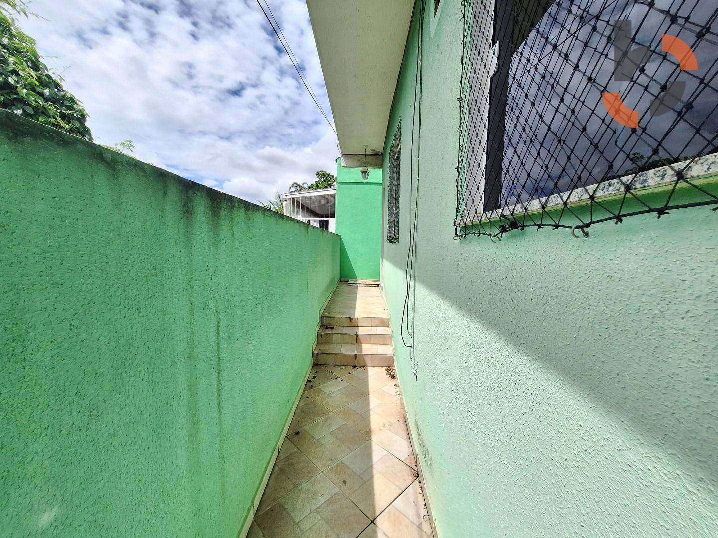 Casa à venda com 2 quartos, 60m² - Foto 6