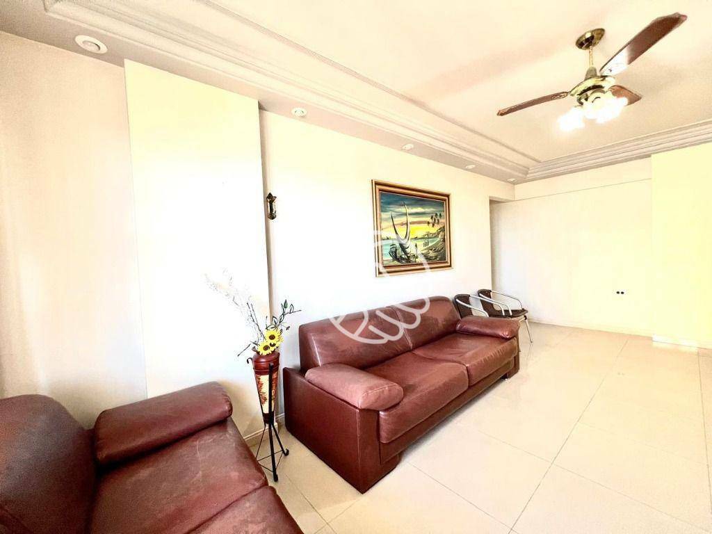 Apartamento para alugar com 3 quartos, 105m² - Foto 2