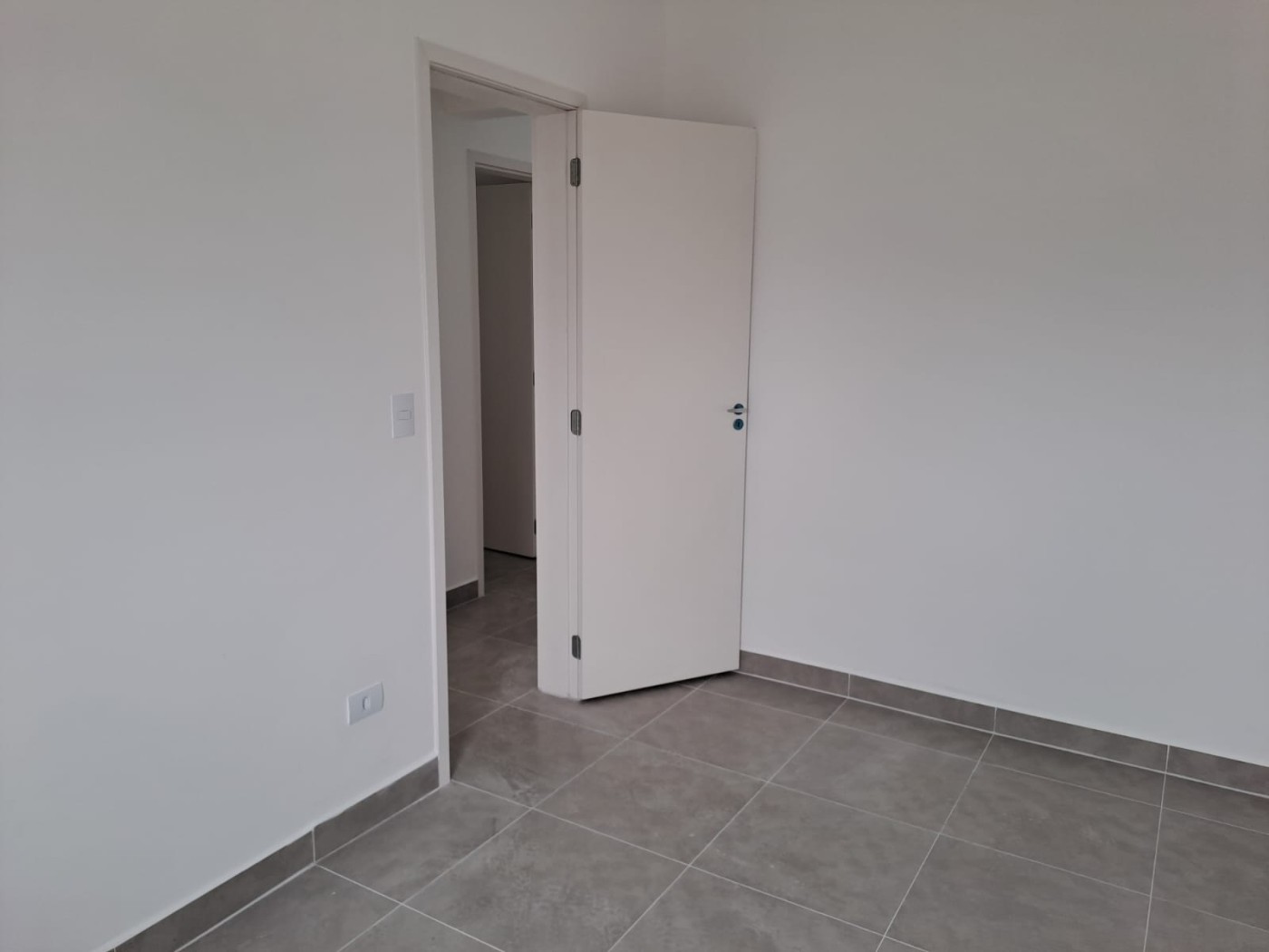 Apartamento para alugar com 3 quartos, 92m² - Foto 12