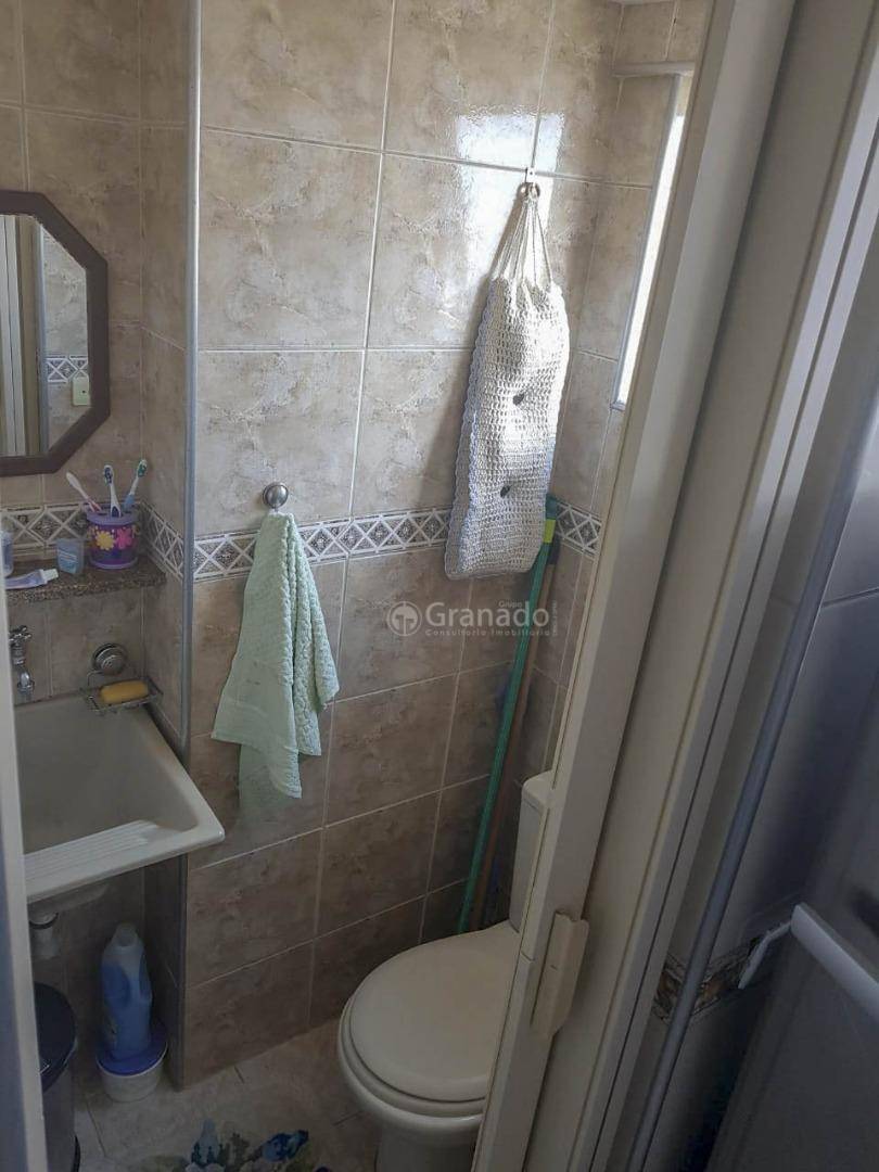 Apartamento à venda com 2 quartos, 74m² - Foto 4