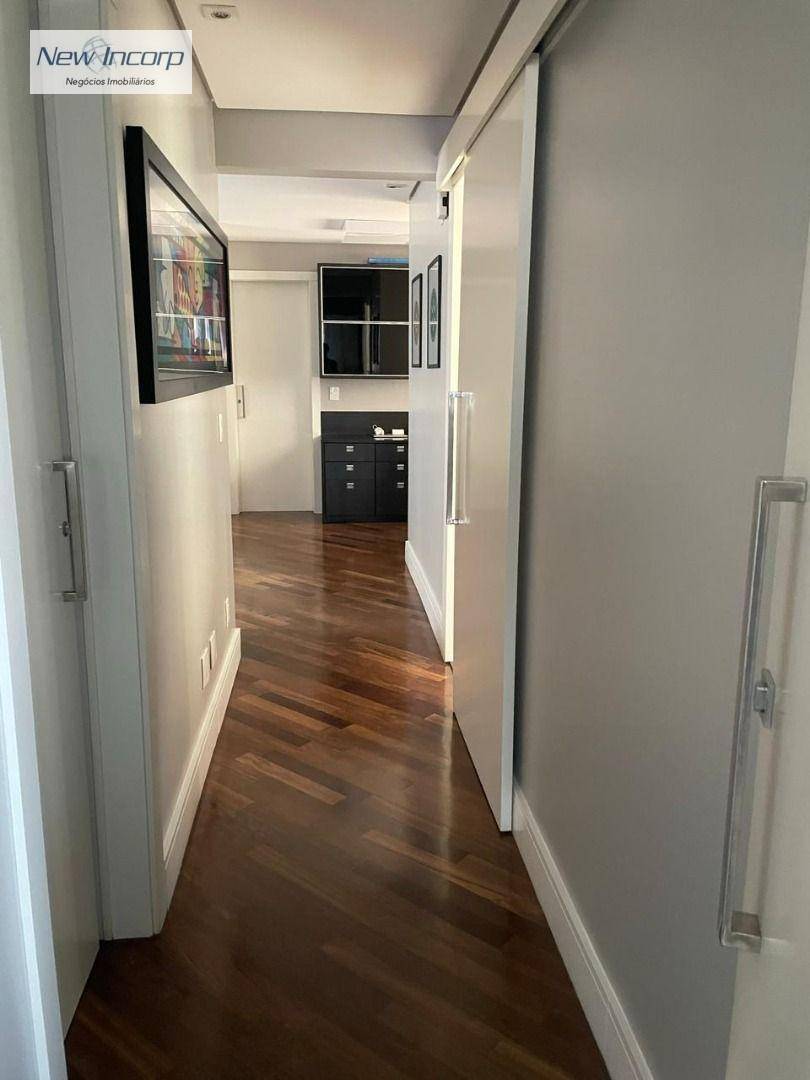 Apartamento à venda com 3 quartos, 233m² - Foto 30