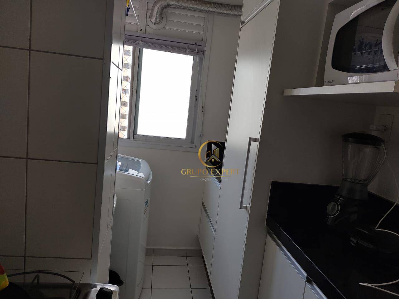 Apartamento à venda com 2 quartos, 66m² - Foto 14