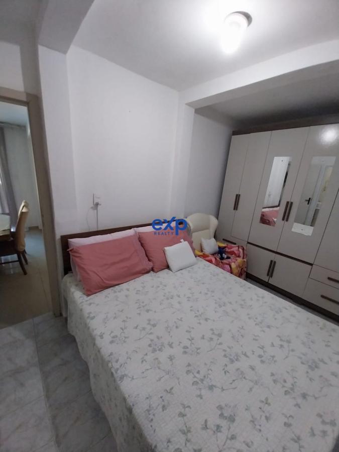 Casa à venda com 5 quartos, 140m² - Foto 15