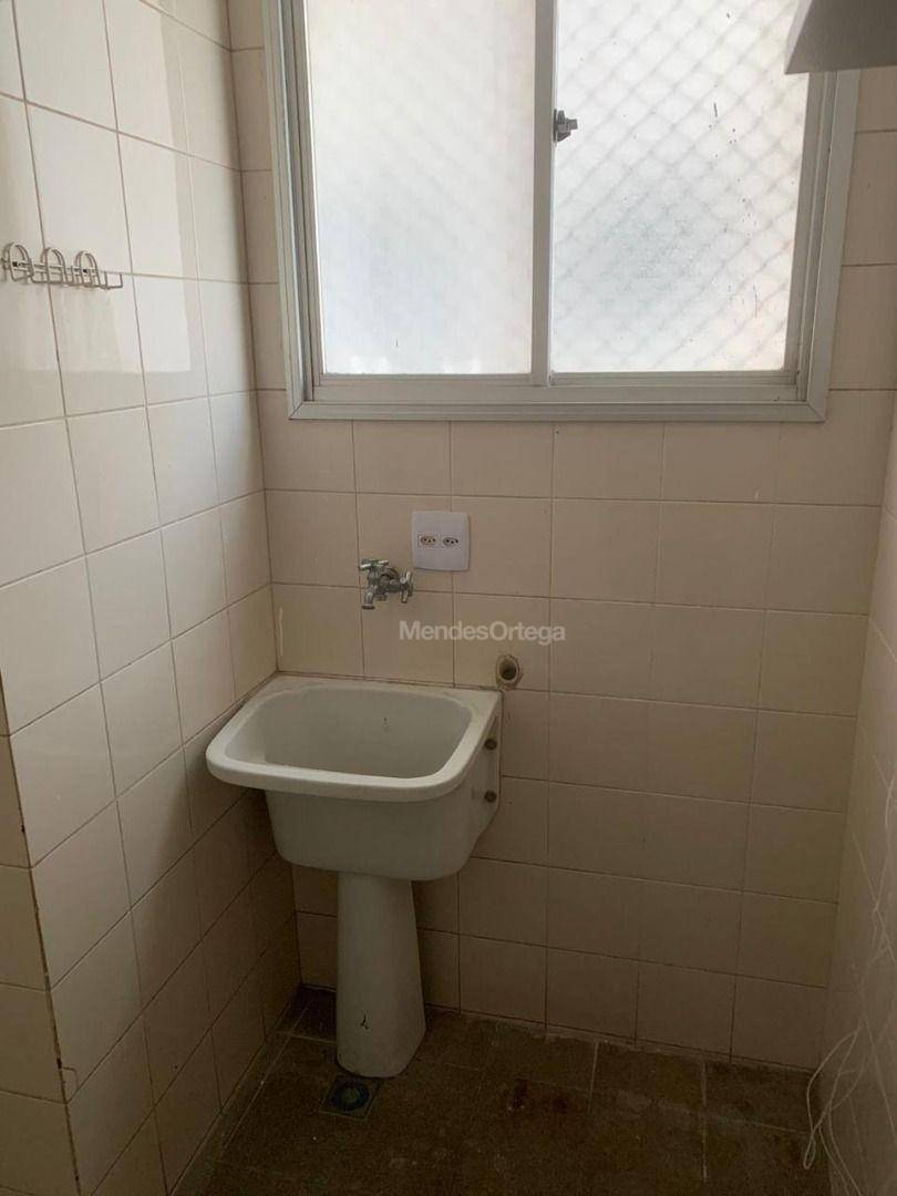 Apartamento para alugar com 3 quartos, 65m² - Foto 6