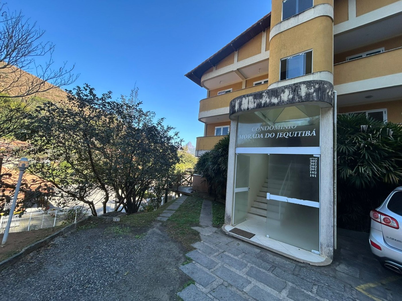 Apartamento para alugar com 2 quartos, 72m² - Foto 2