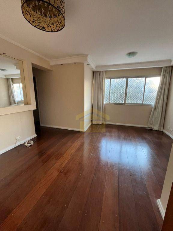 Apartamento à venda com 2 quartos, 70m² - Foto 3