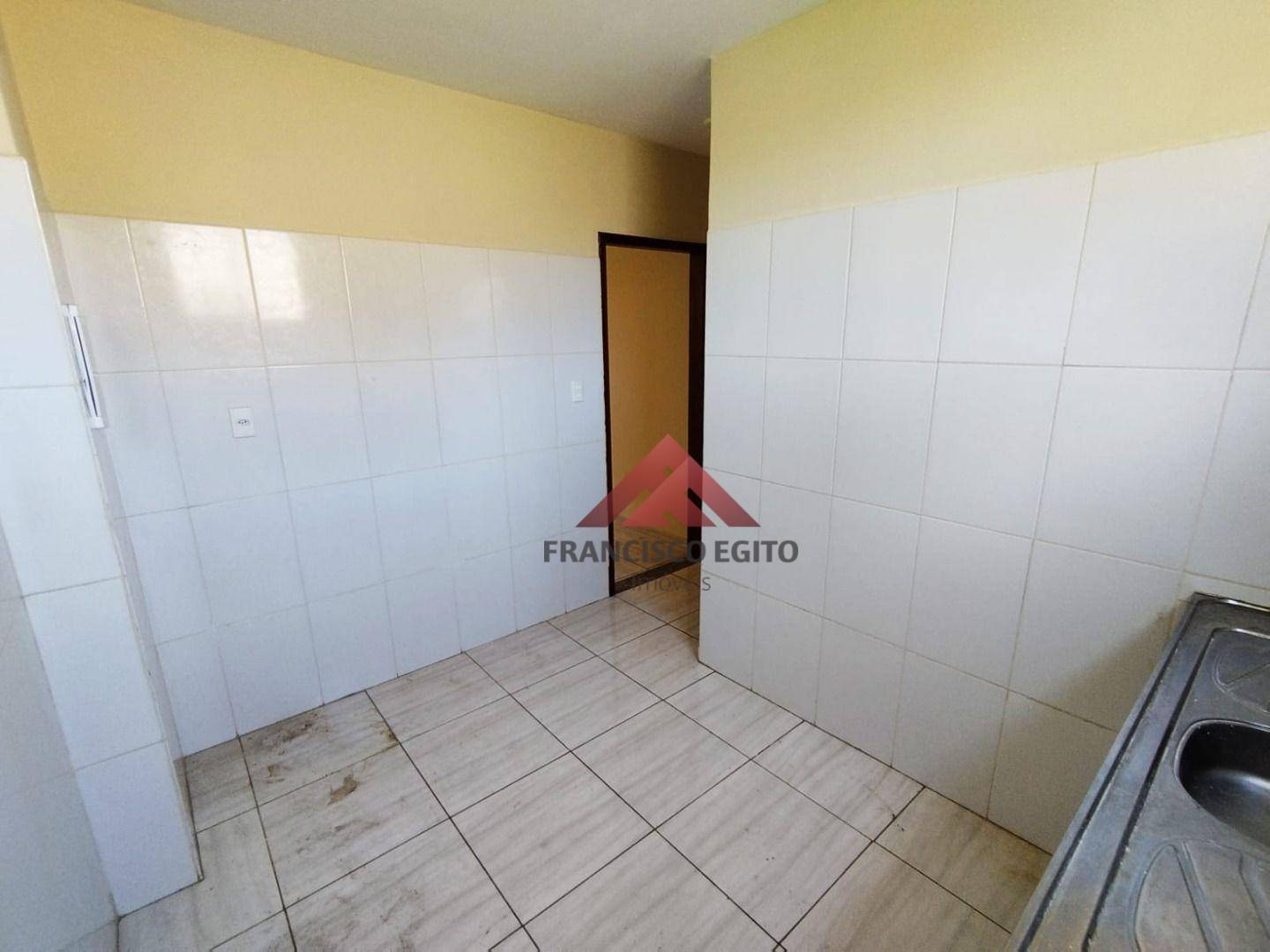 Casa para alugar com 2 quartos, 45m² - Foto 11