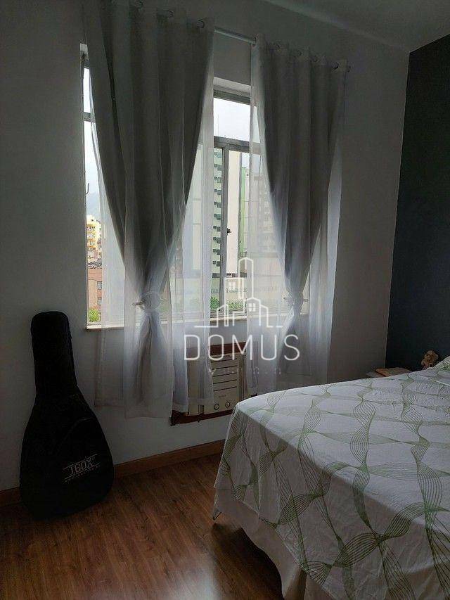 Apartamento à venda com 2 quartos, 75m² - Foto 9