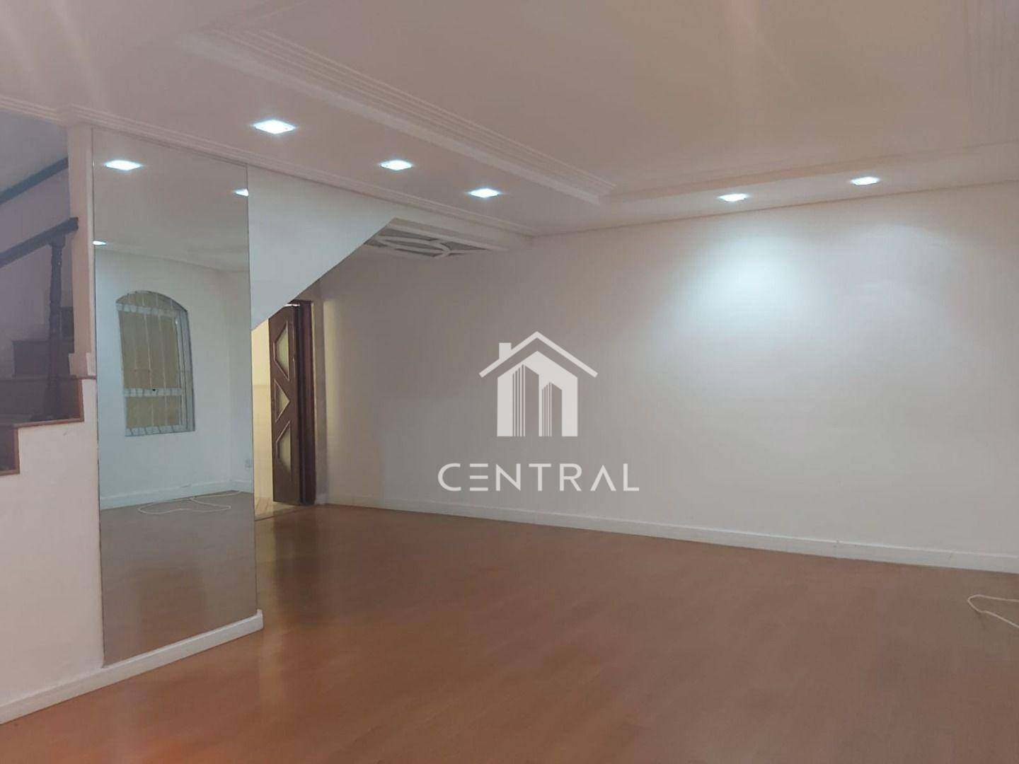 Sobrado para alugar com 3 quartos, 263m² - Foto 3