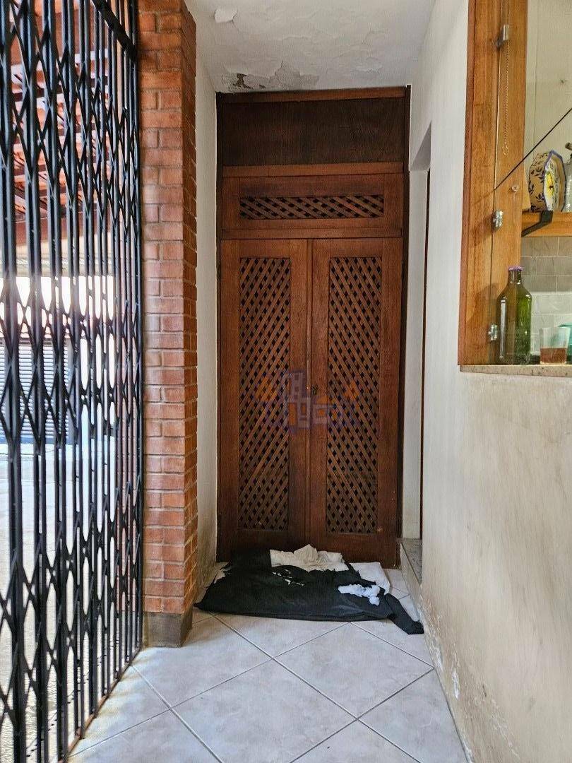 Casa à venda com 4 quartos, 456m² - Foto 11