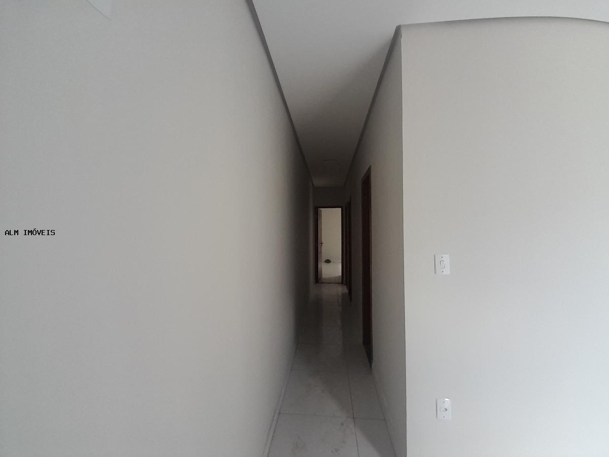 Casa à venda com 3 quartos, 58m² - Foto 11