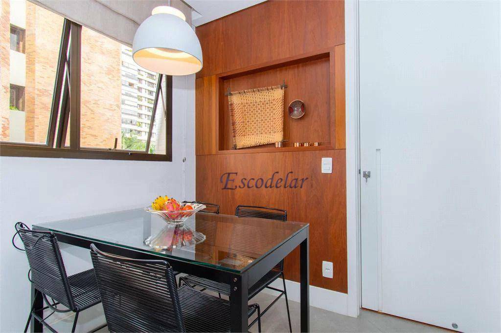 Apartamento à venda com 3 quartos, 210m² - Foto 18