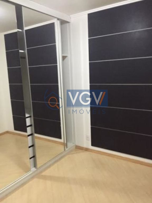 Apartamento à venda com 3 quartos, 73m² - Foto 4