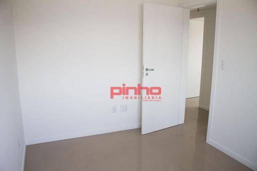 Apartamento à venda com 3 quartos, 107m² - Foto 12