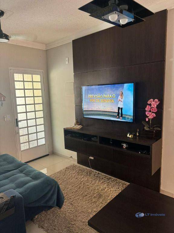 Casa de Condomínio à venda com 2 quartos, 44m² - Foto 2