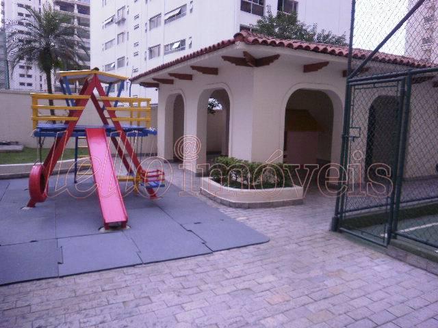 Apartamento para alugar com 3 quartos, 180m² - Foto 29