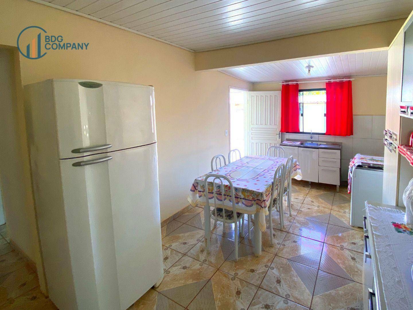 Casa à venda com 2 quartos, 90m² - Foto 5