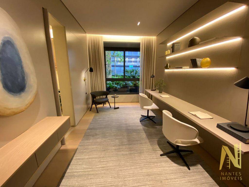 Apartamento à venda com 4 quartos, 346m² - Foto 16