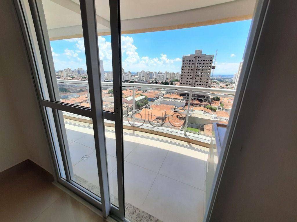 Apartamento para alugar com 3 quartos, 117m² - Foto 13