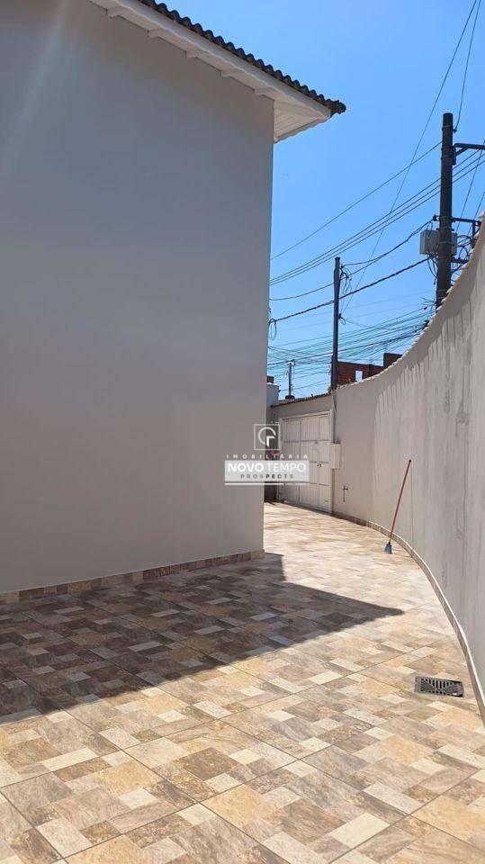 Casa à venda com 2 quartos, 150m² - Foto 13