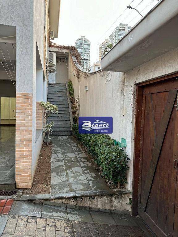 Sobrado à venda e aluguel com 3 quartos, 399m² - Foto 13