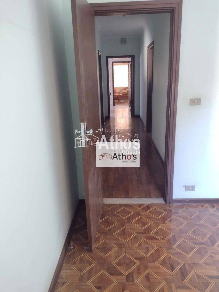 Casa à venda com 3 quartos, 240m² - Foto 18