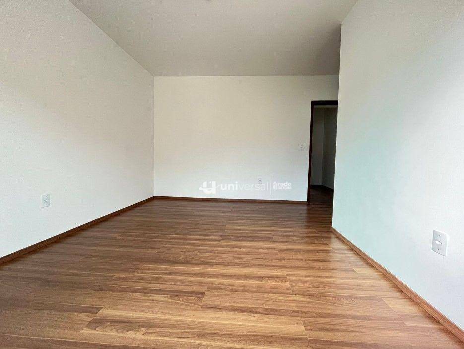 Casa à venda com 2 quartos, 150m² - Foto 5