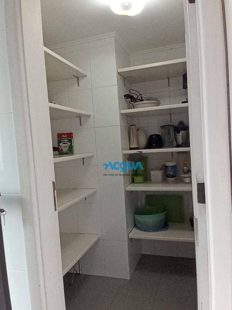 Apartamento à venda com 3 quartos, 186m² - Foto 9