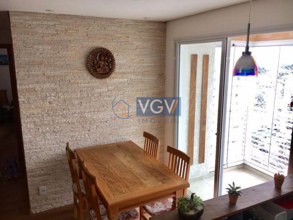 Apartamento à venda com 2 quartos, 62m² - Foto 3