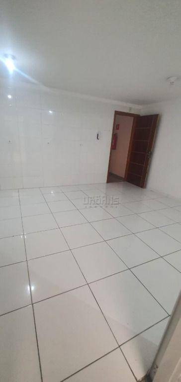 Apartamento para alugar com 2 quartos, 70m² - Foto 3