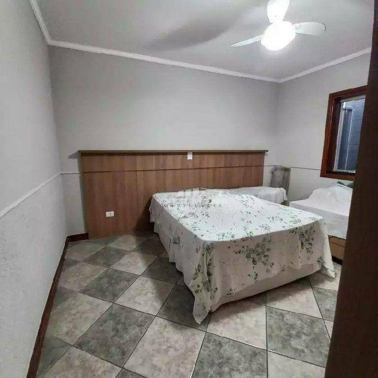 Casa à venda com 2 quartos, 105m² - Foto 4