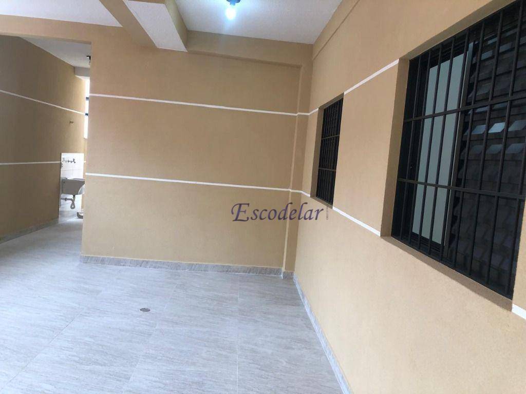 Casa para alugar com 2 quartos, 65m² - Foto 18