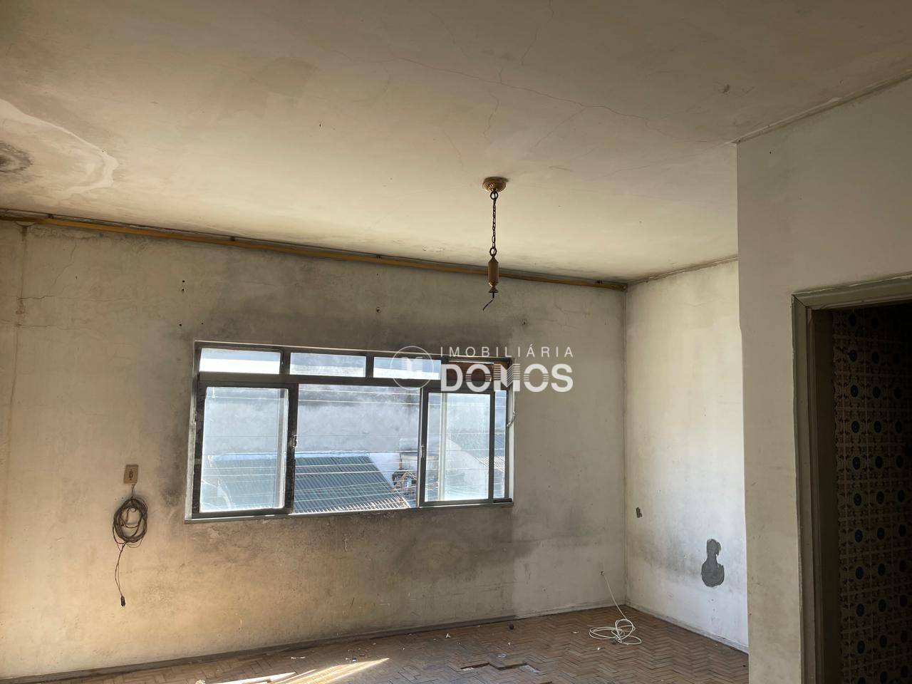 Casa à venda com 5 quartos, 180m² - Foto 8