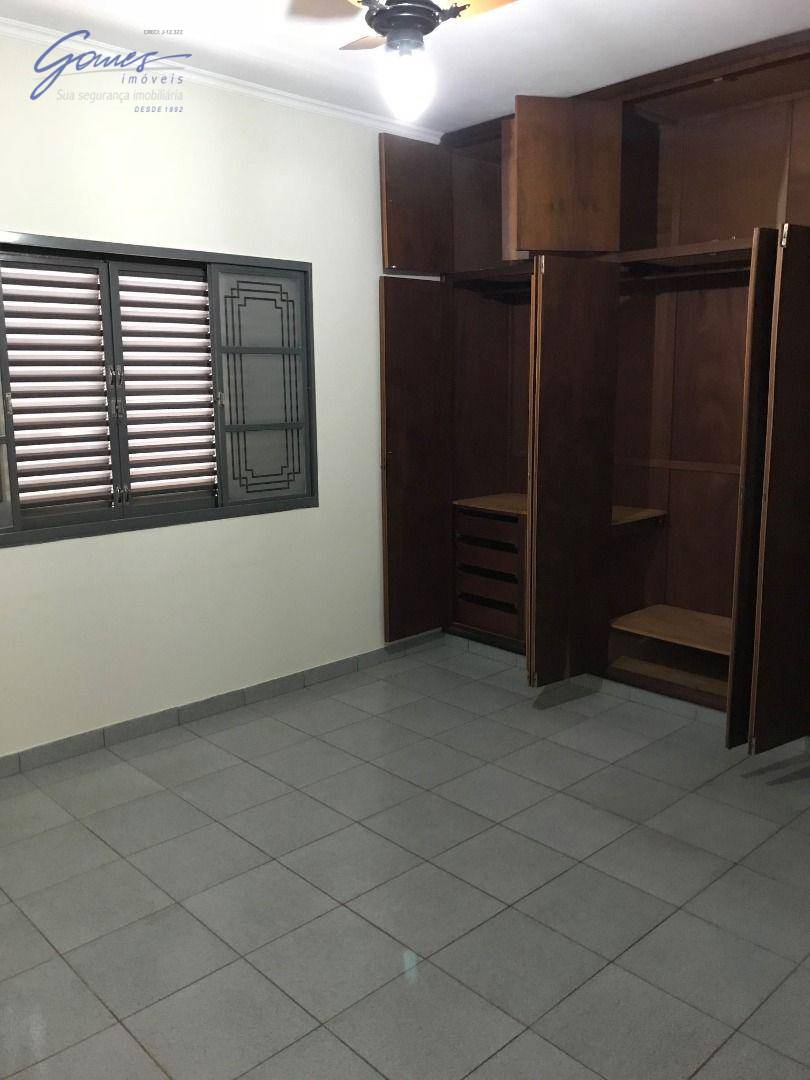 Sobrado à venda com 3 quartos, 225m² - Foto 14