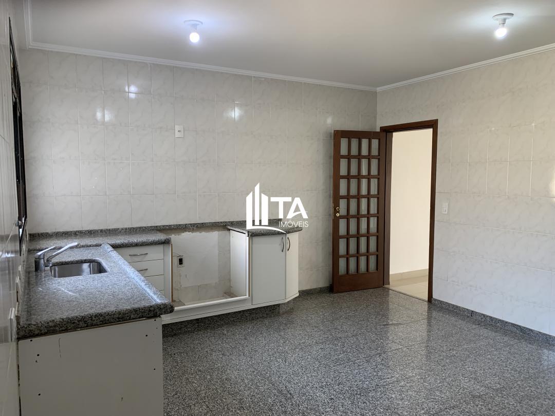 Apartamento à venda com 3 quartos, 228m² - Foto 7