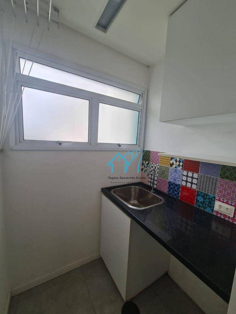 Apartamento à venda com 2 quartos, 72m² - Foto 2